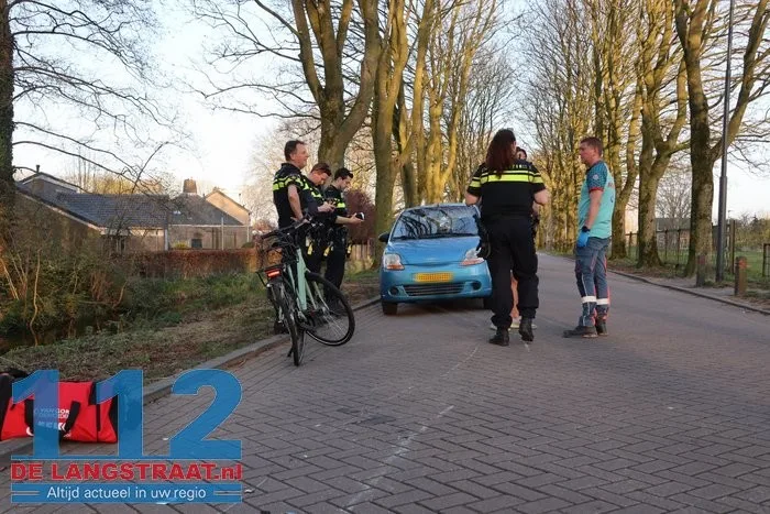 Zonder rijbewijs en onder invloed: scooterrijder veroorzaakt ongeval in Waspik, vrouw op fiets gewond 5 Zonder rijbewijs en onder invloed: scooterrijder veroorzaakt ongeval in Waspik, vrouw op fiets gewond 112 De Langstraat