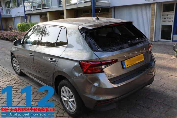 Bestuurder van crossmotor raakt gewond bij aanrijding op Van der Merwedelaan in Waalwijk 3 Bestuurder van crossmotor raakt gewond bij aanrijding op Van der Merwedelaan in Waalwijk 112 De Langstraat