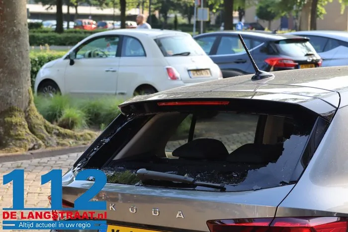Bestuurder van crossmotor raakt gewond bij aanrijding op Van der Merwedelaan in Waalwijk 7 Bestuurder van crossmotor raakt gewond bij aanrijding op Van der Merwedelaan in Waalwijk 112 De Langstraat