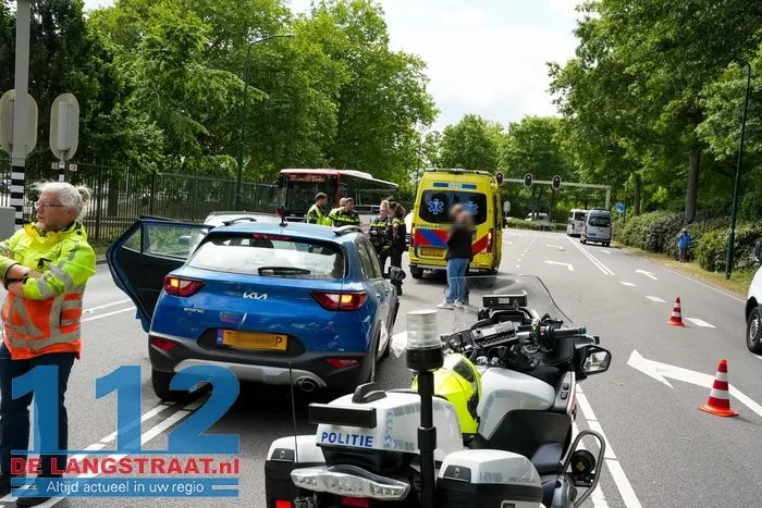Aanrijding op Europalaan Kaatsheuvel: twee zwaar beschadigd 2 Aanrijding op Europalaan Kaatsheuvel: twee zwaar beschadigd 112 De Langstraat