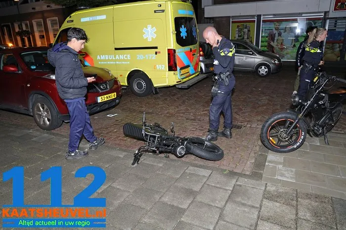 Jongen op fatbike vliegt over motorkap na botsing met auto in Waalwijk 4 Jongen op fatbike vliegt over motorkap na botsing met auto in Waalwijk 112 De Langstraat