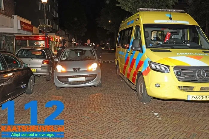 Jongen op fatbike vliegt over motorkap na botsing met auto in Waalwijk 5 Jongen op fatbike vliegt over motorkap na botsing met auto in Waalwijk 112 De Langstraat