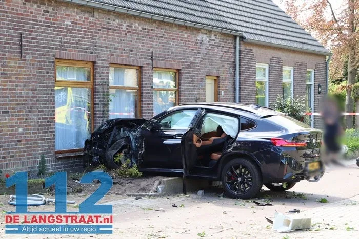 Ravage bij ongeval Wielstraat Kaatsheuvel 5 Ravage bij ongeval Wielstraat Kaatsheuvel 112 De Langstraat