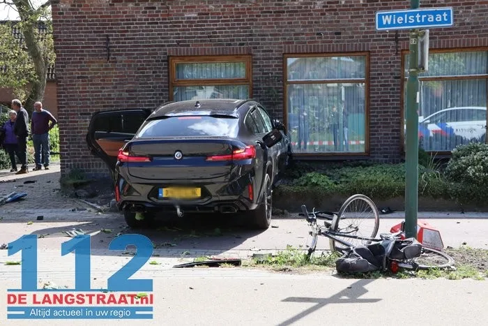 Ravage bij ongeval Wielstraat Kaatsheuvel 12 Ravage bij ongeval Wielstraat Kaatsheuvel 112 De Langstraat