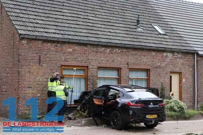 Ravage bij ongeval Wielstraat Kaatsheuvel 30 Ravage bij ongeval Wielstraat Kaatsheuvel 112 De Langstraat