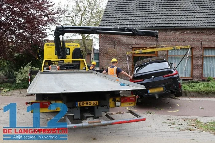 Ravage bij ongeval Wielstraat Kaatsheuvel 31 Ravage bij ongeval Wielstraat Kaatsheuvel 112 De Langstraat