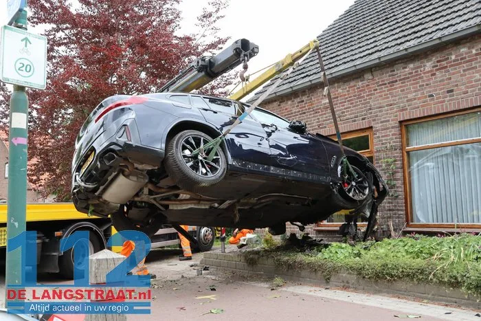 Ravage bij ongeval Wielstraat Kaatsheuvel 32 Ravage bij ongeval Wielstraat Kaatsheuvel 112 De Langstraat