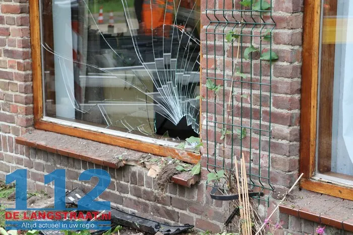 Ravage bij ongeval Wielstraat Kaatsheuvel 37 Ravage bij ongeval Wielstraat Kaatsheuvel 112 De Langstraat