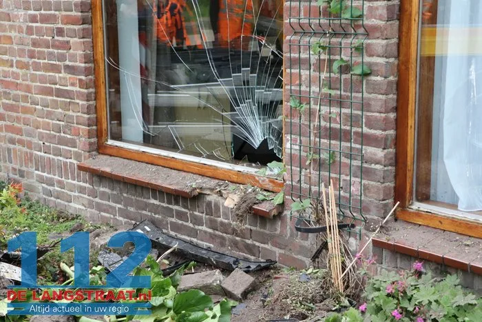 Ravage bij ongeval Wielstraat Kaatsheuvel 38 Ravage bij ongeval Wielstraat Kaatsheuvel 112 De Langstraat