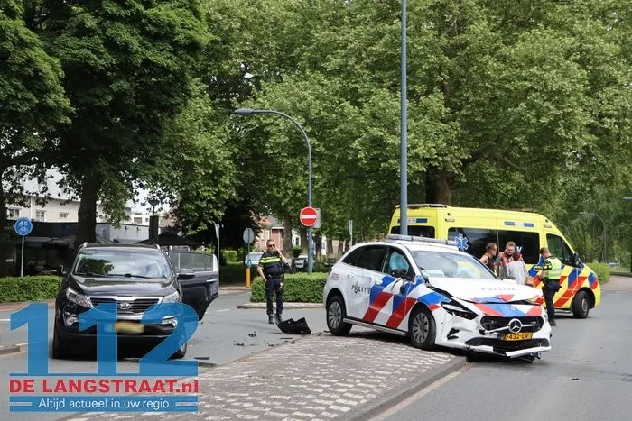 Twee agenten gewond bij ongeval in Waalwijk 1 Twee agenten gewond bij ongeval in Waalwijk 112 De Langstraat