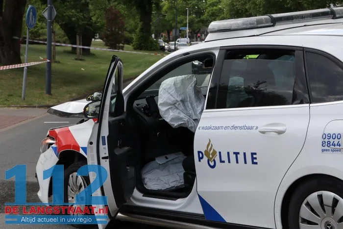 Twee agenten gewond bij ongeval in Waalwijk 13 Twee agenten gewond bij ongeval in Waalwijk 112 De Langstraat