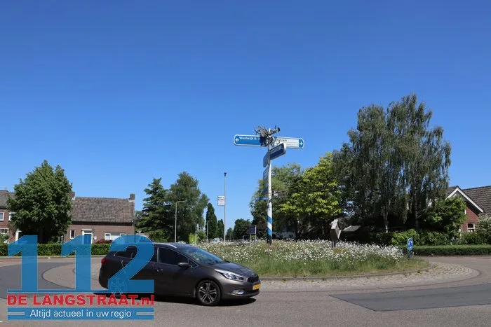 Weer twee fietsen in een ANWB paal op een rotonde in Drunen, hoe dan? 5 Weer twee fietsen in een ANWB paal op een rotonde in Drunen, hoe dan? 112 De Langstraat
