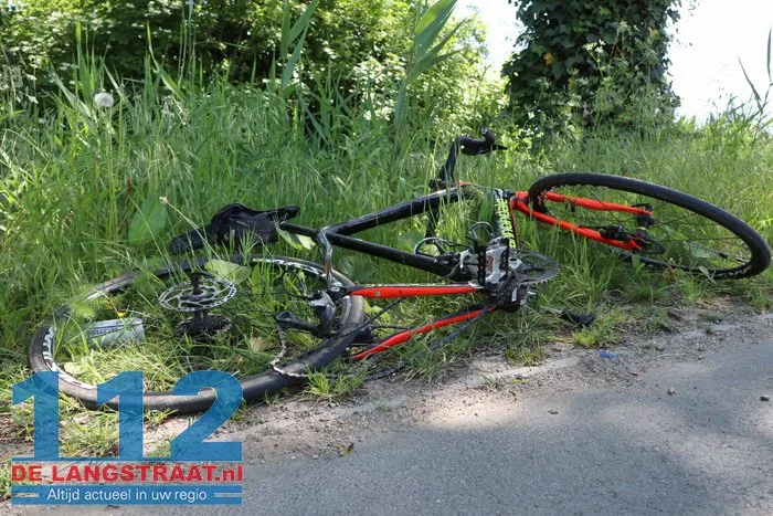 Wielrenner gewond na botsing met auto in Sprang-Capelle 4 Wielrenner gewond na botsing met auto in Sprang-Capelle 112 De Langstraat