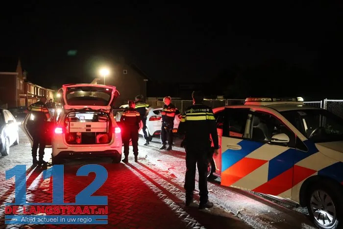 (Update) Man aangehouden voor zware mishandeling van 27-jarige man in Kaatsheuvel 7 (Update) Man aangehouden voor zware mishandeling van 27-jarige man in Kaatsheuvel 112 De Langstraat