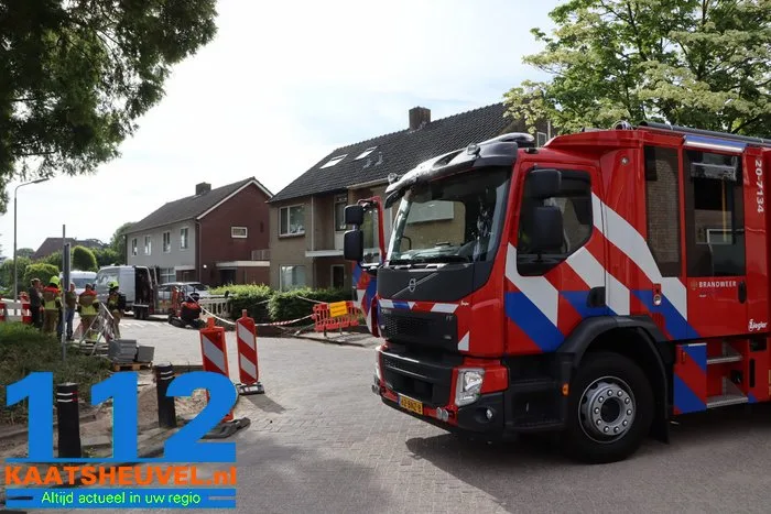 Gasleiding geraakt tijdens werkzaamheden in Diepenbrockstraat Waspik 2 Gasleiding geraakt tijdens werkzaamheden in Diepenbrockstraat Waspik 112 De Langstraat