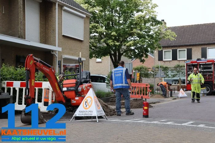 Gasleiding geraakt tijdens werkzaamheden in Diepenbrockstraat Waspik 9 Gasleiding geraakt tijdens werkzaamheden in Diepenbrockstraat Waspik 112 De Langstraat