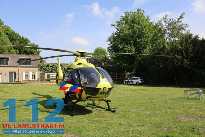 Traumahelikopter landt midden in Waspikse woonwijk 1 Traumahelikopter landt midden in Waspikse woonwijk 112 De Langstraat