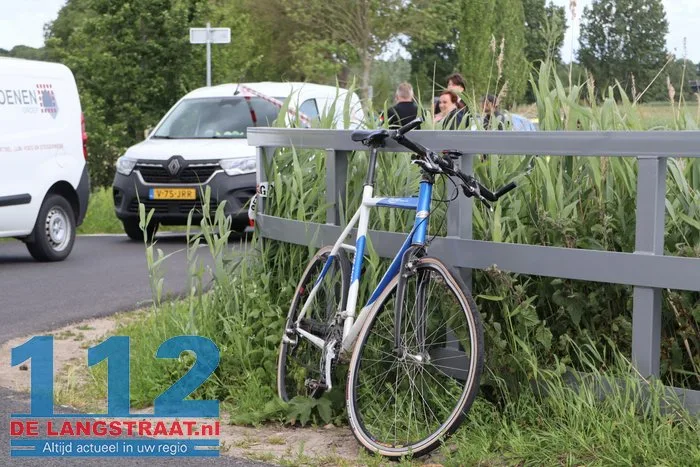 Zwaargewonde wielrenner bij aanrijding tussen Waspik en Raamsdonk, traumaheli ingezet 7 Zwaargewonde wielrenner bij aanrijding tussen Waspik en Raamsdonk, traumaheli ingezet 112 De Langstraat