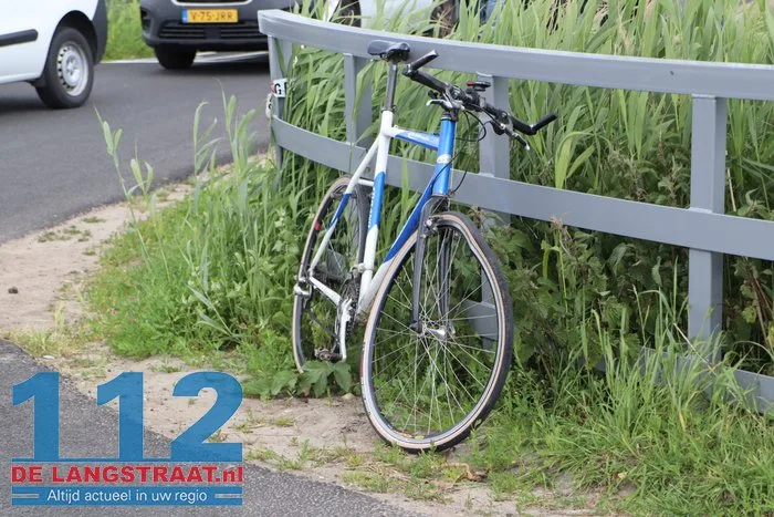 Zwaargewonde wielrenner bij aanrijding tussen Waspik en Raamsdonk, traumaheli ingezet 13 Zwaargewonde wielrenner bij aanrijding tussen Waspik en Raamsdonk, traumaheli ingezet 112 De Langstraat