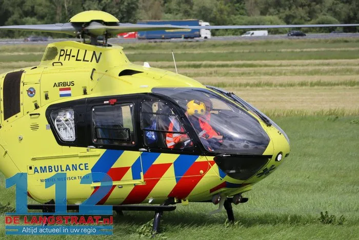 Zwaargewonde wielrenner bij aanrijding tussen Waspik en Raamsdonk, traumaheli ingezet 22 Zwaargewonde wielrenner bij aanrijding tussen Waspik en Raamsdonk, traumaheli ingezet 112 De Langstraat