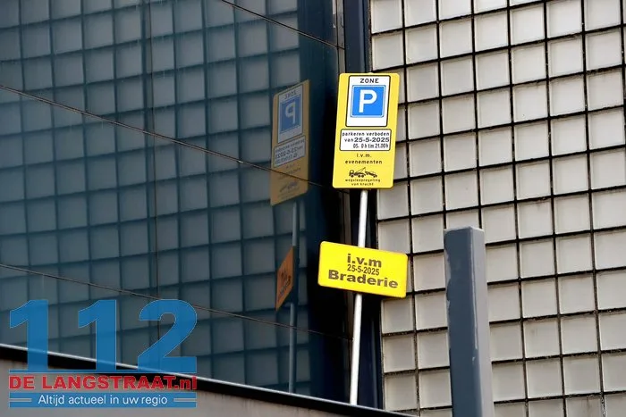 ‘Lolbroeken’ zetten verkeersbord neer op verlaten gebouw in Waalwijk 2 ‘Lolbroeken’ zetten verkeersbord neer op verlaten gebouw in Waalwijk 112 De Langstraat