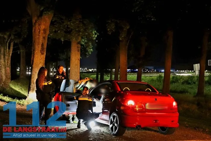 Spookrijdster veroorzaakt bijna ongeluk op A59 bij Waalwijk - onder invloed aangehouden 6 Spookrijdster veroorzaakt bijna ongeluk op A59 bij Waalwijk - onder invloed aangehouden 112 De Langstraat
