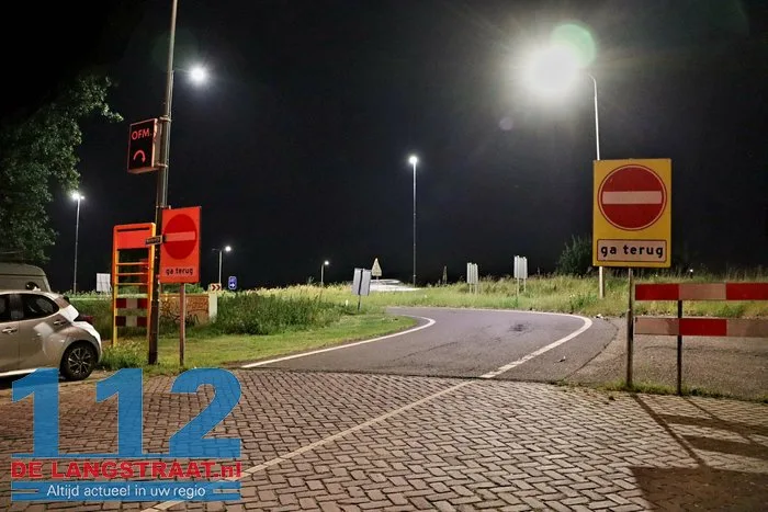 UPDATE: Dronken spookrijder zorgt voor chaos op snelweg, vrouw (38) aangehouden 3 UPDATE: Dronken spookrijder zorgt voor chaos op snelweg, vrouw (38) aangehouden 112 De Langstraat