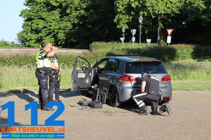 Verkeerscontrole op parkeerplaats in Oudheusden 8 Verkeerscontrole op parkeerplaats in Oudheusden 112 De Langstraat