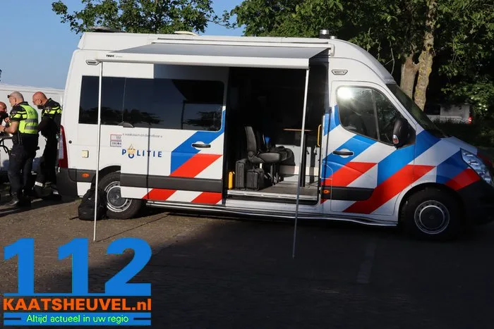 Verkeerscontrole op parkeerplaats in Oudheusden 13 Verkeerscontrole op parkeerplaats in Oudheusden 112 De Langstraat