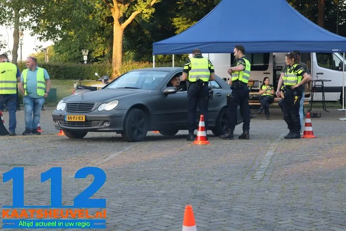 Verkeerscontrole op parkeerplaats in Oudheusden 28 Verkeerscontrole op parkeerplaats in Oudheusden 112 De Langstraat