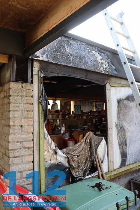 Snelle actie bewoner voorkomt grotere schade bij brand in Kaatsheuvel 16 Snelle actie bewoner voorkomt grotere schade bij brand in Kaatsheuvel 112 De Langstraat
