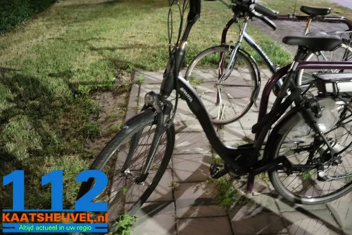 Fietser naar ziekenhuis na botsing met auto in Vlijmen 112 De Langstraat