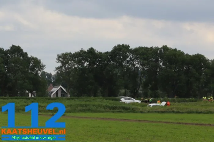 Automobilist verliest de macht over het stuur en belandt in sloot langs A59 bij Waspik 4 Automobilist verliest de macht over het stuur en belandt in sloot langs A59 bij Waspik 112 De Langstraat