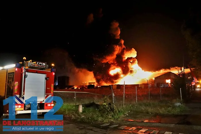 Grote vuurzee verwoest productiehallen ECCO Dongen 74 Grote vuurzee verwoest productiehallen ECCO Dongen 112 De Langstraat