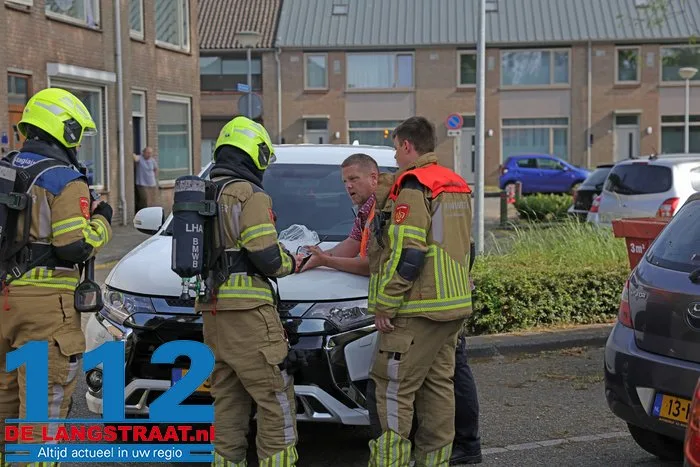 Straat afgezet door gaslek in woning Waalwijk 4 Straat afgezet door gaslek in woning Waalwijk 112 De Langstraat