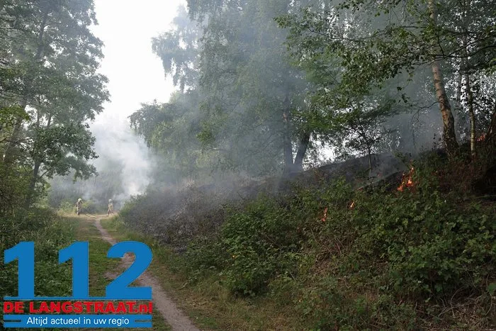 Natuurbrand bij Het Lido mogelijk veroorzaakt door vuurwerk 5 Natuurbrand bij Het Lido mogelijk veroorzaakt door vuurwerk 112 De Langstraat