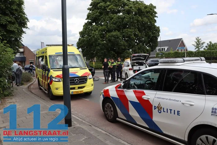 Fietsster aangereden door auto op rotonde Sprang-Capelle 2 Fietsster aangereden door auto op rotonde Sprang-Capelle 112 De Langstraat