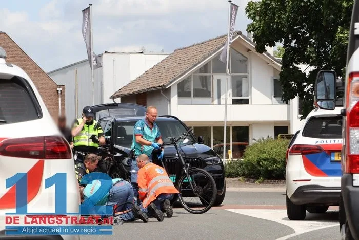 Fietsster aangereden door auto op rotonde Sprang-Capelle 5 Fietsster aangereden door auto op rotonde Sprang-Capelle 112 De Langstraat