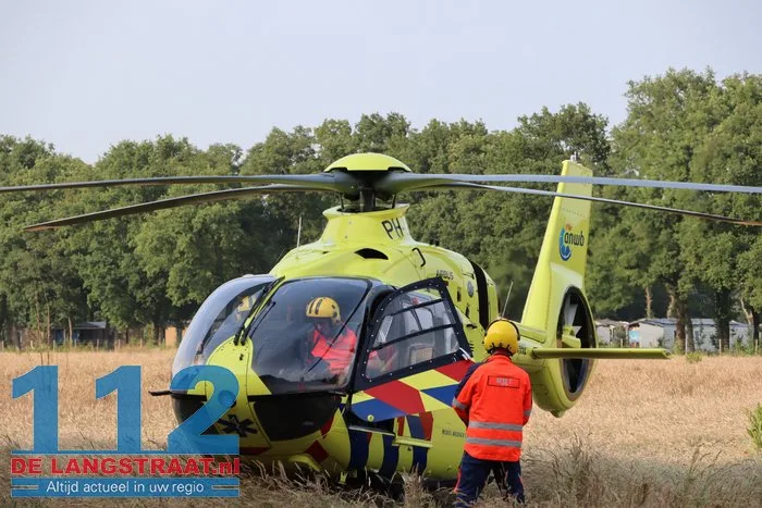 Traumahelikopter landt nabij De Roestelberg Kaatsheuvel 112 De Langstraat