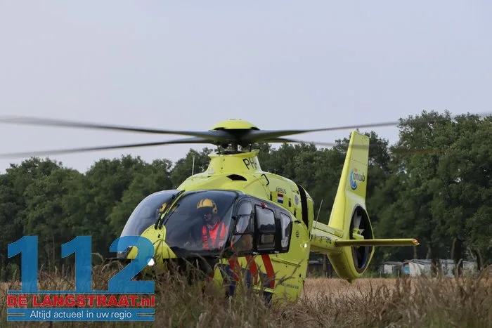 Traumahelikopter landt nabij De Roestelberg Kaatsheuvel 112 De Langstraat