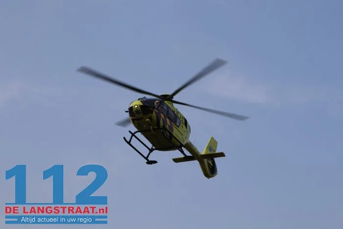 Traumahelikopter landt nabij De Roestelberg Kaatsheuvel 112 De Langstraat