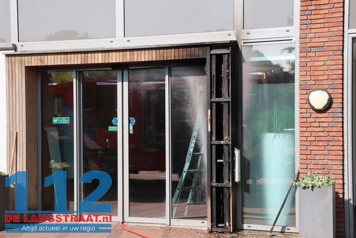 Brand bij verzorgingstehuis in Waspik snel onder controle 3 Brand bij verzorgingstehuis in Waspik snel onder controle 112 De Langstraat