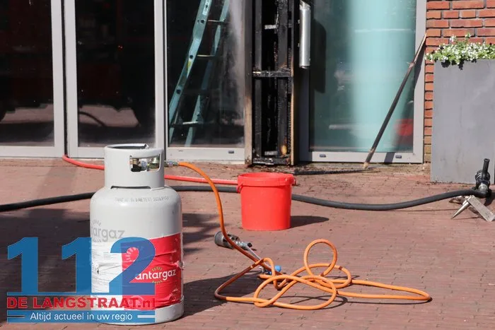 Brand bij verzorgingstehuis in Waspik snel onder controle 9 Brand bij verzorgingstehuis in Waspik snel onder controle 112 De Langstraat