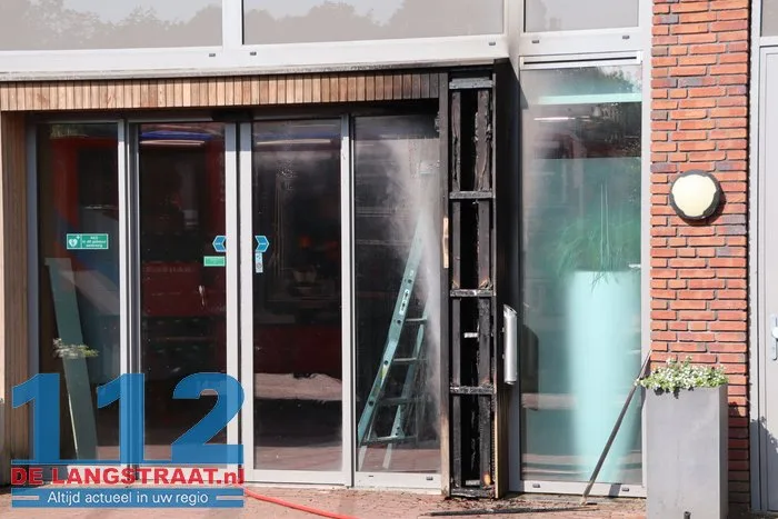 Brand bij verzorgingstehuis in Waspik snel onder controle 10 Brand bij verzorgingstehuis in Waspik snel onder controle 112 De Langstraat
