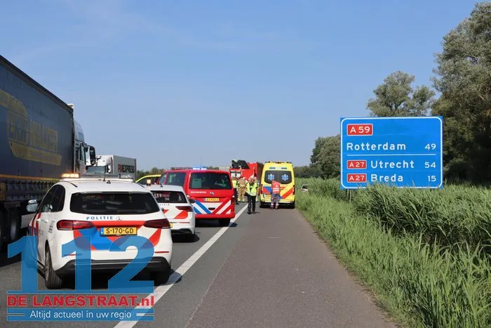 Ongeluk op A59 bij Waspik: linkerrijstrook dicht, verkeer omgeleid 1 Ongeluk op A59 bij Waspik: linkerrijstrook dicht, verkeer omgeleid 112 De Langstraat