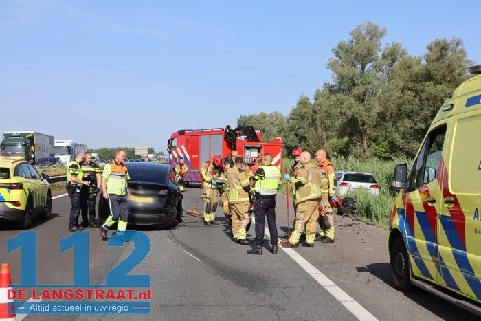 Ongeluk op A59 bij Waspik: linkerrijstrook dicht, verkeer omgeleid 4 Ongeluk op A59 bij Waspik: linkerrijstrook dicht, verkeer omgeleid 112 De Langstraat