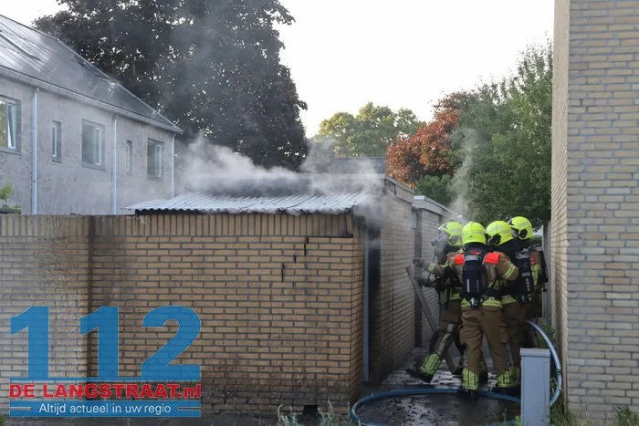 Schuur gaat in vlammen op Brem Sprang-Capelle 17 Schuur gaat in vlammen op Brem Sprang-Capelle 112 De Langstraat
