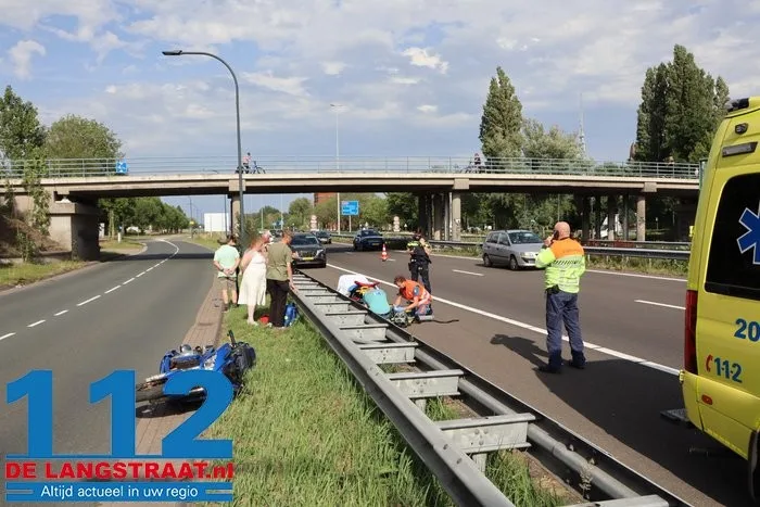 Motorrijder zwaargewond na botsing tegen viaductrand: slachtoffer belandt op de A59 5 Motorrijder zwaargewond na botsing tegen viaductrand: slachtoffer belandt op de A59 112 De Langstraat