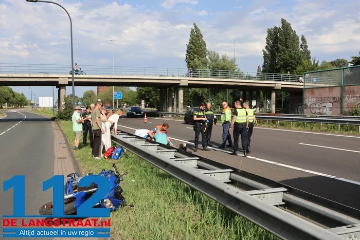 Motorrijder zwaargewond na botsing tegen viaductrand: slachtoffer belandt op de A59 7 Motorrijder zwaargewond na botsing tegen viaductrand: slachtoffer belandt op de A59 112 De Langstraat