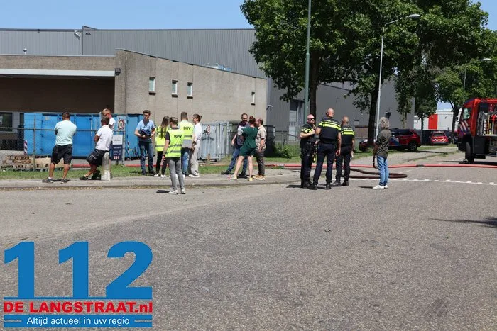 Grote brand bij fabriek van bakkerij Daelmans in Nieuwkuijk: pand ontruimd 16 Grote brand bij fabriek van bakkerij Daelmans in Nieuwkuijk: pand ontruimd 112 De Langstraat